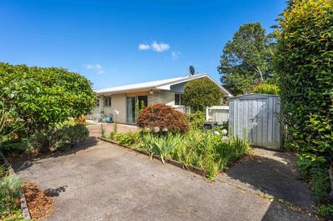 Photo of property in 2 Paretai Grove, Waikanae, 5036