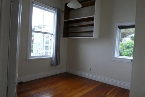 Photo of property in 4 Oriental Terrace, Oriental Bay, Wellington, 6011