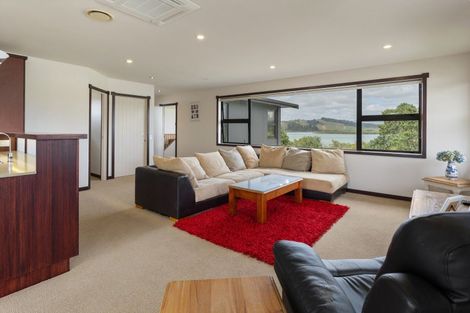Photo of property in 10 Hei Esplanade, Whitianga, 3510