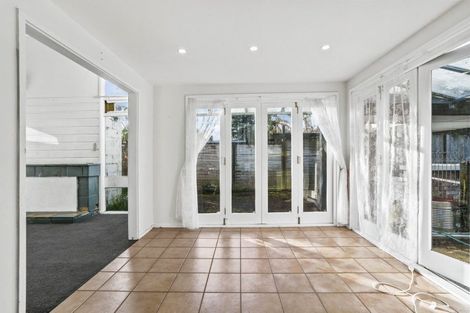 Photo of property in 451 Stokes Valley Road, Stokes Valley, Lower Hutt, 5019