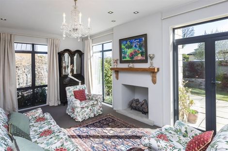 Photo of property in 5 Elmwood Road, Strowan, Christchurch, 8052