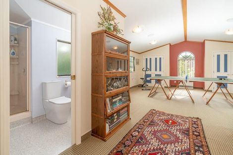 Photo of property in 2 Lavinia Grove, Waikanae Beach, Waikanae, 5036