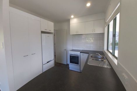 Photo of property in 2/22a Tomo Street, New Lynn, Auckland, 0600