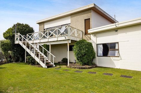 Photo of property in 10 Green Lane, Hawera, 4610