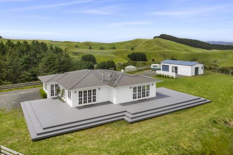 Photo of property in 448 Ruapuke Road, Raglan, 3296