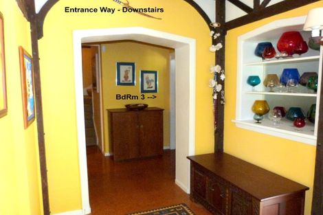 Photo of property in 43a Wyndham Road, Pinehaven, Upper Hutt, 5019