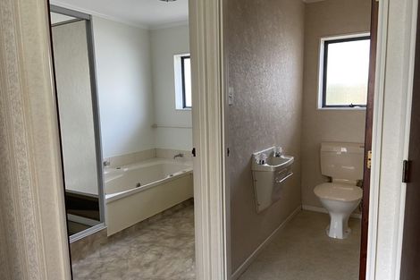 Photo of property in 163 Carrington Street, Lower Vogeltown, New Plymouth, 4310