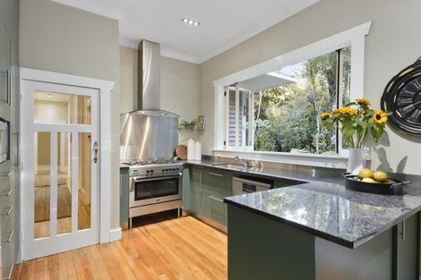 Photo of property in 783 Scenic Drive, Henderson Valley, Auckland, 0612