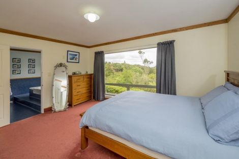 Photo of property in 14 Makahika Road, Levin, 5571