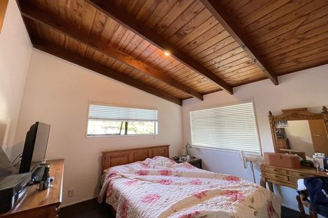 Photo of property in 1/1 Mayfair Crescent, Mairangi Bay, Auckland, 0630