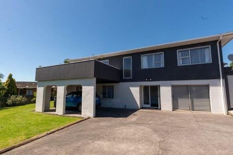 Photo of property in 63 Kirby Street, Glendene, Auckland, 0602