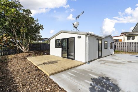 Photo of property in 81 Charntay Avenue, Clover Park, Auckland, 2019