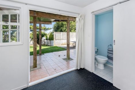 Photo of property in 80 Alexander Street, Cockle Bay, Auckland, 2014