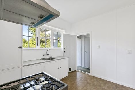 Photo of property in 131 Campbell Street, Karori, Wellington, 6012