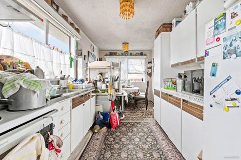 Photo of property in 11 Pesaro Place, Clover Park, Auckland, 2023