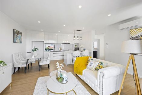 Photo of property in 24c Tomintoul Place, Highland Park, Auckland, 2010