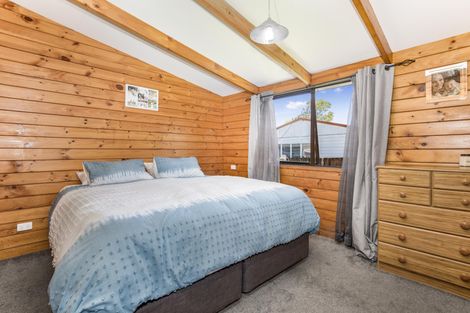 Photo of property in 2/11 Dalmahoy Place, Wattle Downs, Auckland, 2103