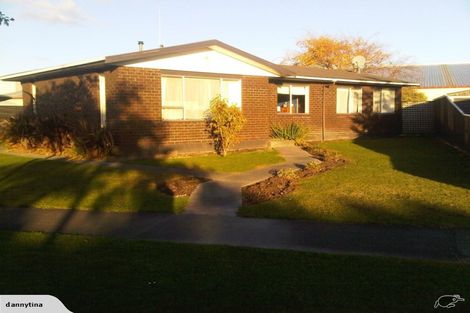 Photo of property in 42 Acacia Street, Kelvin Grove, Palmerston North, 4414