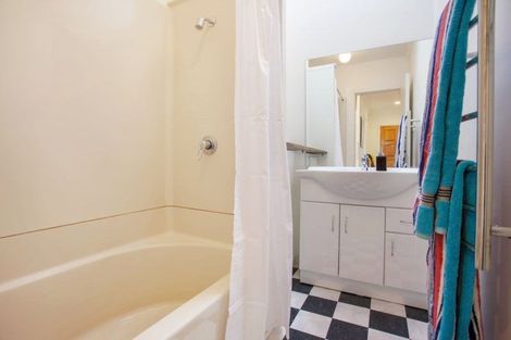 Photo of property in 39 Pleasant Road, Glen Eden, Auckland, 0602