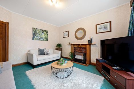 Photo of property in 70 Endeavour Street, Lyall Bay, Wellington, 6022