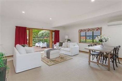 Photo of property in 31 Thornycroft Street, Fendalton, Christchurch, 8052