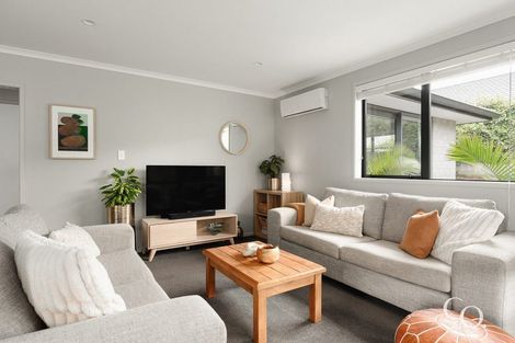 Photo of property in 14 Cowell Crescent, Pyes Pa, Tauranga, 3112