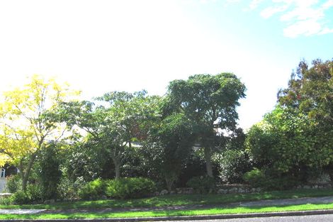Photo of property in 1/3 Tiri View Place, Waiake, Auckland, 0630