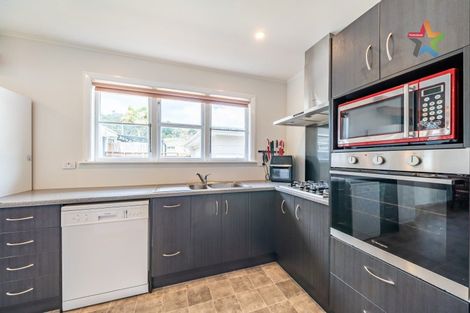 Photo of property in 36 Horoeka Street, Stokes Valley, Lower Hutt, 5019