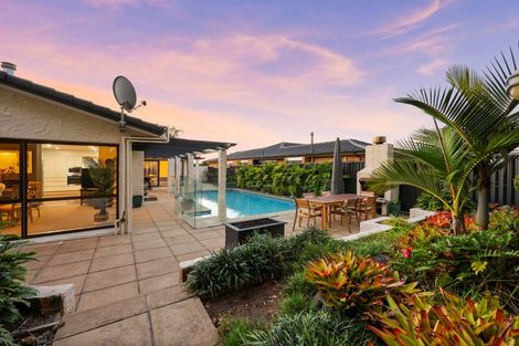 Photo of property in 188 Prince Regent Drive, Farm Cove, Auckland, 2012