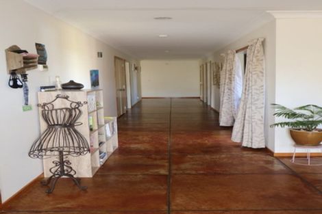 Photo of property in 70 Kirton Drive, Riverstone Terraces, Upper Hutt, 5018