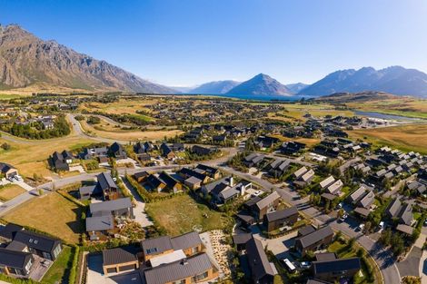 Photo of property in 5 Falconer Rise, Jacks Point, Queenstown, 9371