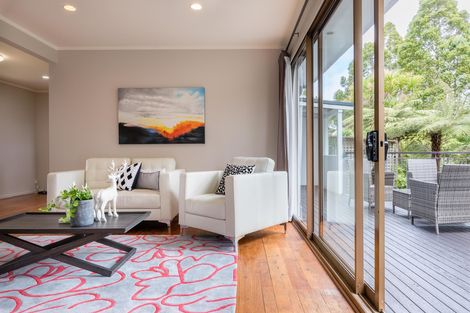 Photo of property in 10 Tawini Road, Titirangi, Auckland, 0604