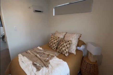 Photo of property in 2/472 West Coast Road, Glen Eden, Auckland, 0602