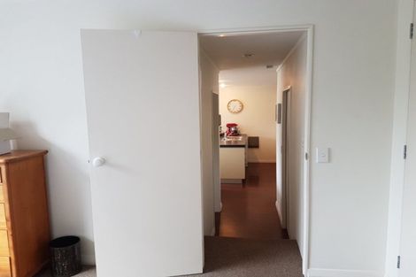 Photo of property in 53a View Road, Henderson, Auckland, 0612