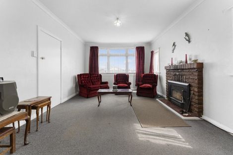 Photo of property in 13 Mckenzie Street, Levin, 5510