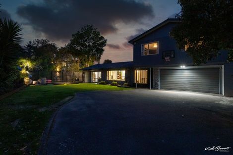 Photo of property in 21 Barton Road, Heretaunga, Upper Hutt, 5018