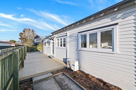 Photo of property in 6 Badger Street, Parklands, Christchurch, 8083