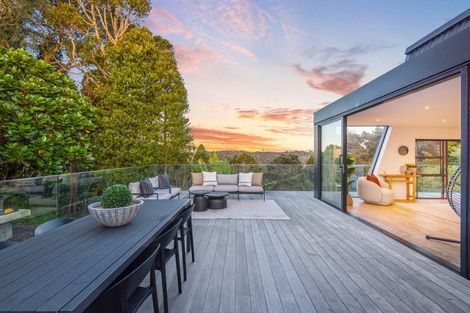 Photo of property in 2/42 Island Road, Beach Haven, Auckland, 0626