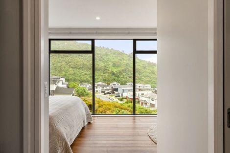 Photo of property in 21 Porokaiwhiri Street, Crofton Downs, Wellington, 6035