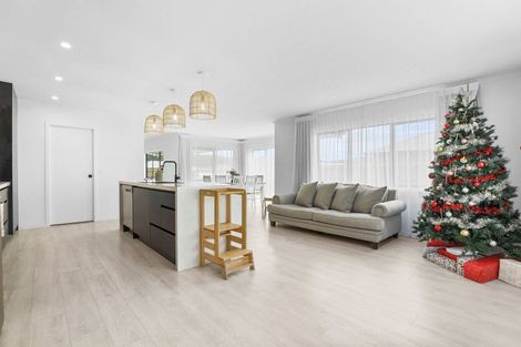 Photo of property in 52 Oakdale Drive, Kinloch, Taupo, 3377