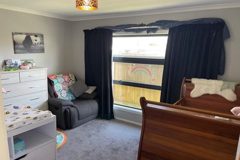 Photo of property in 9a Belvedere Crescent, Takaro, Palmerston North, 4412