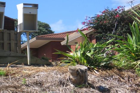 Photo of property in 1/11 Seaton Road, Murrays Bay, Auckland, 0630