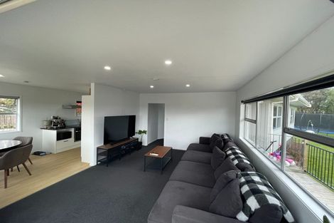 Photo of property in 1 Oxford Street, Tirau, 3410