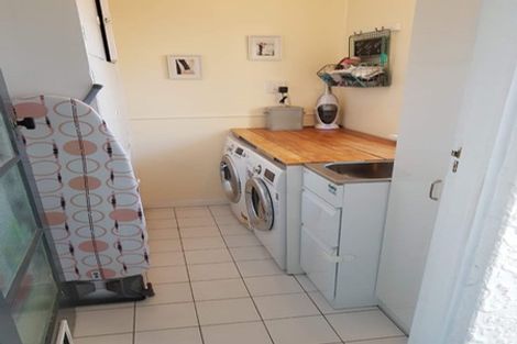 Photo of property in 62 Pitau Road, Mount Maunganui, 3116