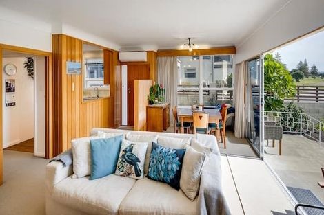 Photo of property in 10 North Terrace, Westshore, Napier, 4110