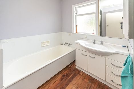 Photo of property in 5 Cathro Road, Westmere, Whanganui, 4501