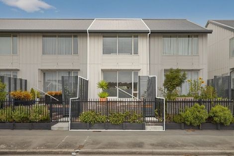 Photo of property in 8 Sunshine Lane, New Brighton, Christchurch, 8083