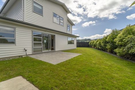 Photo of property in 120 Amesbury Drive, Churton Park, Wellington, 6037