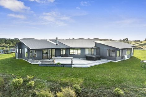 Photo of property in 2 Mahoe Close, Upper Moutere, 7173