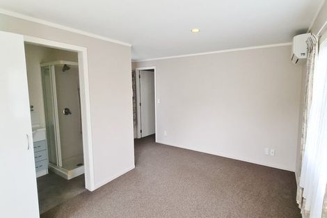 Photo of property in 32 Rimu Street, Waikanae, 5036